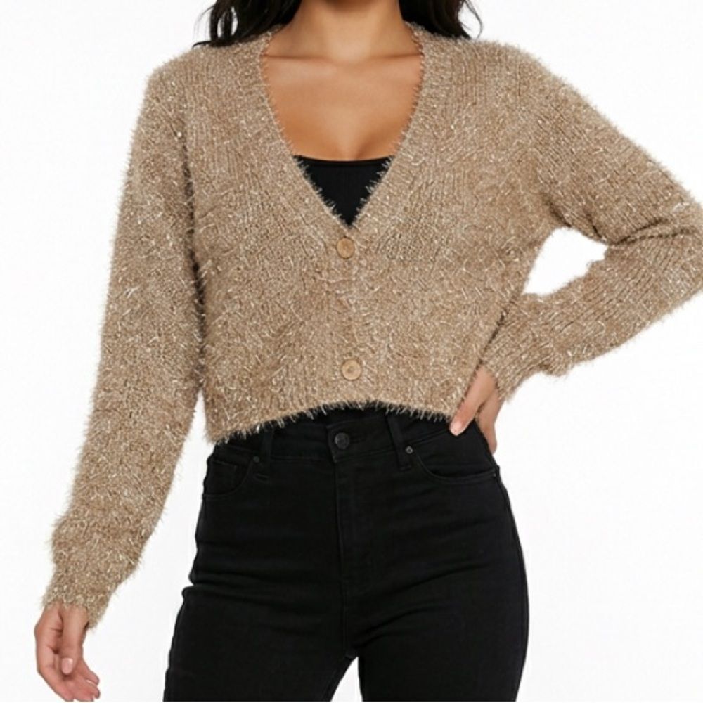 🛍️ FOREVER 21 Beige chunky tinsel button v-neck eyelash cardigan sweater large